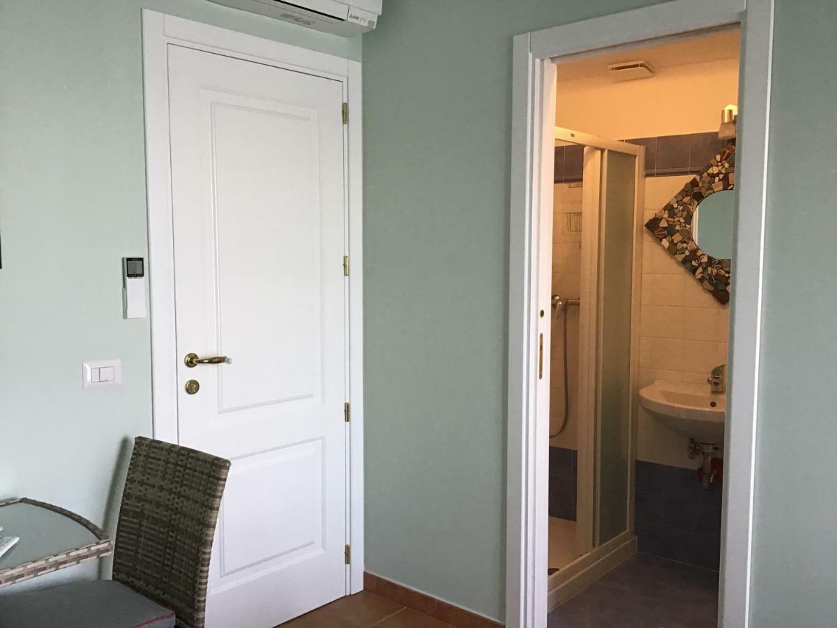 La Sciabica Bed & Breakfast Шила Екстериор снимка